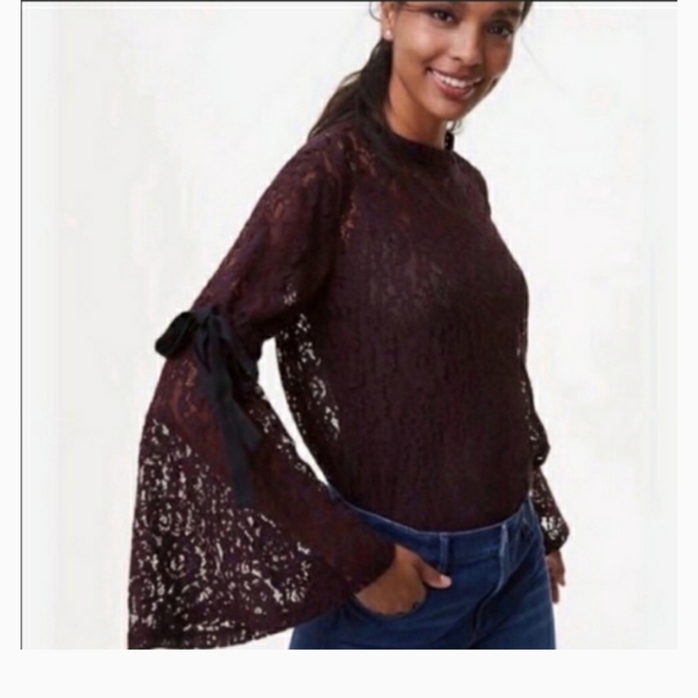 LOFT Lace top!!!!